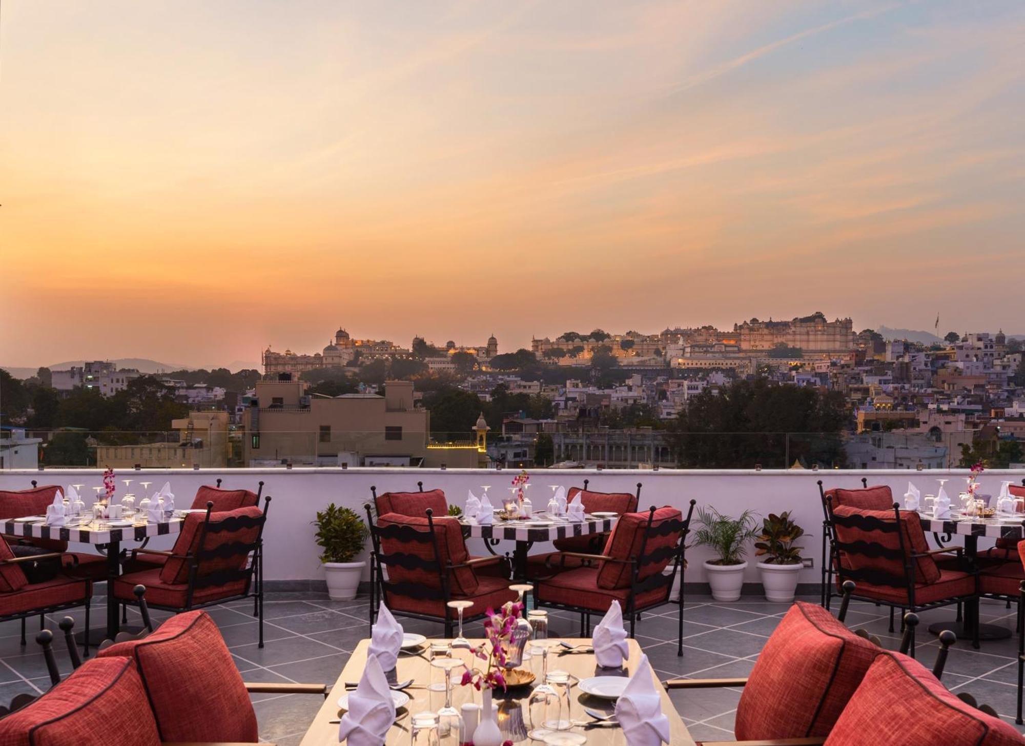 Chunda Haveli Hotell Udaipur Eksteriør bilde